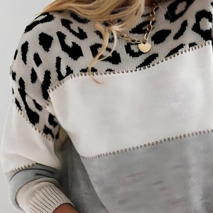 Evelina – Stickad tröja med leopardmönster