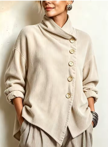 Nikolina – Oversize kofta med asymmetrisk knappstängning