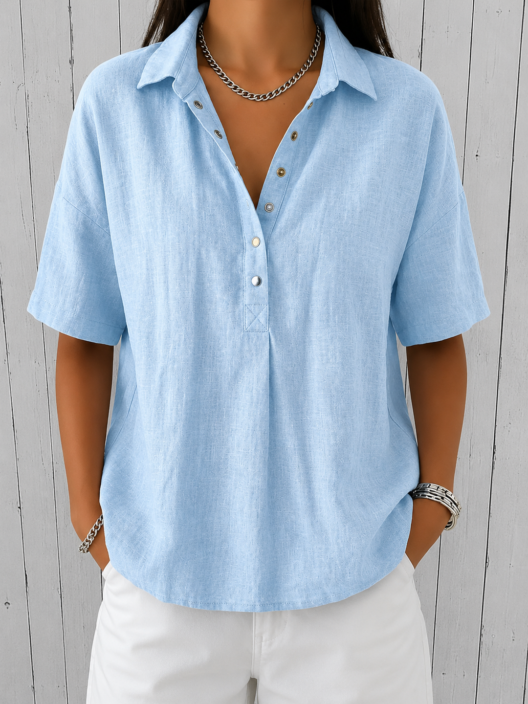 Ragnhild – Blus med krage och knappar