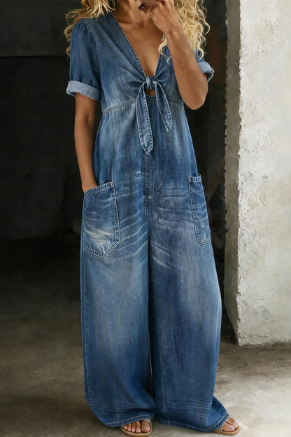 Nikolina – Avslappnad denim-jumpsuit med vida ben