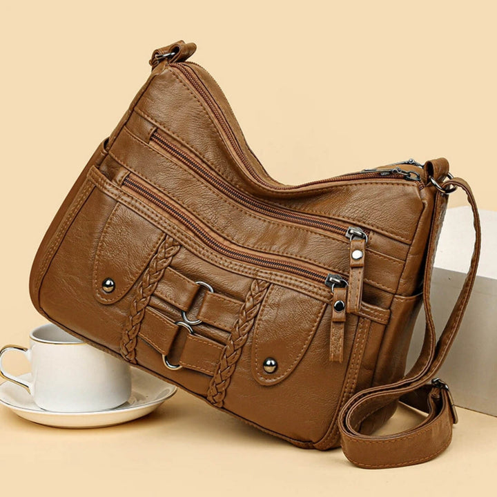Martina – Crossbodyväska med flätad detalj