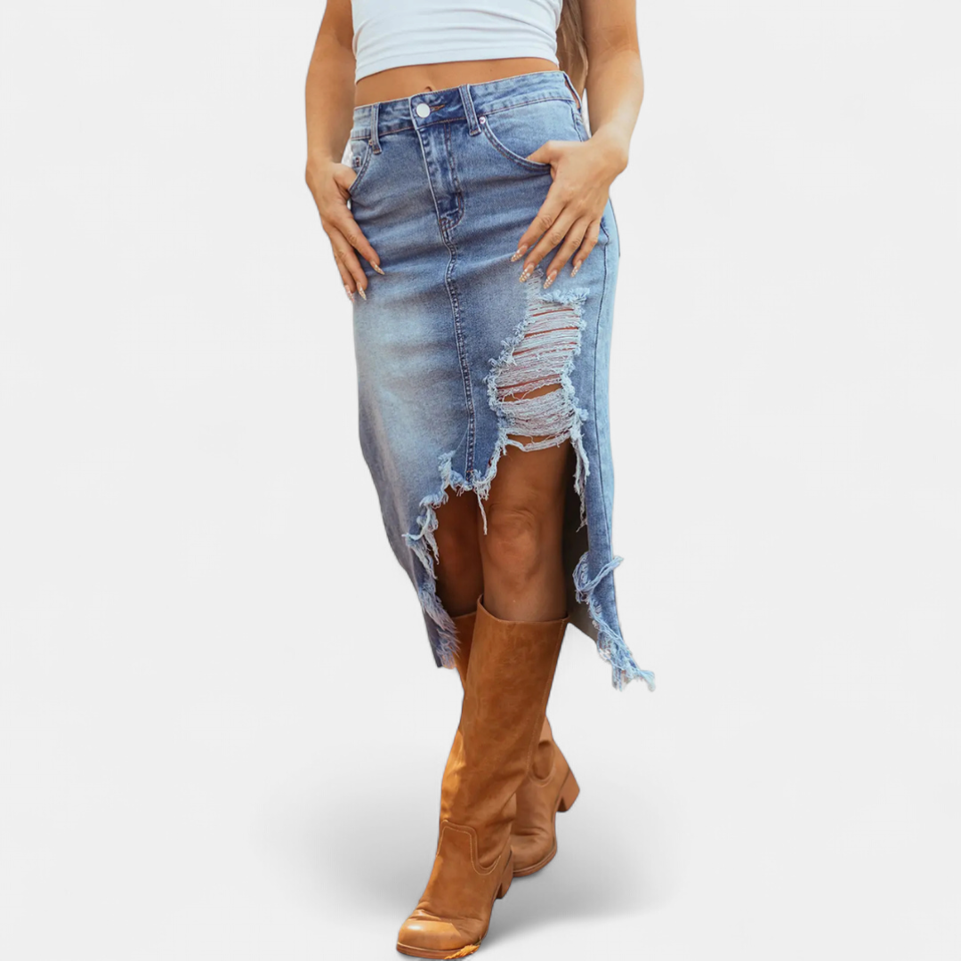 Nikolina – Distressed denimkjol med asymmetrisk kant