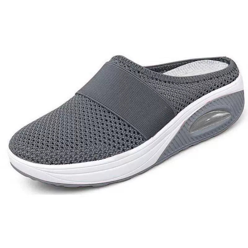 Linn – Luftiga slip-on mulor med stötdämpning