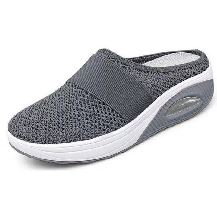 Linn – Luftiga slip-on mulor med stötdämpning