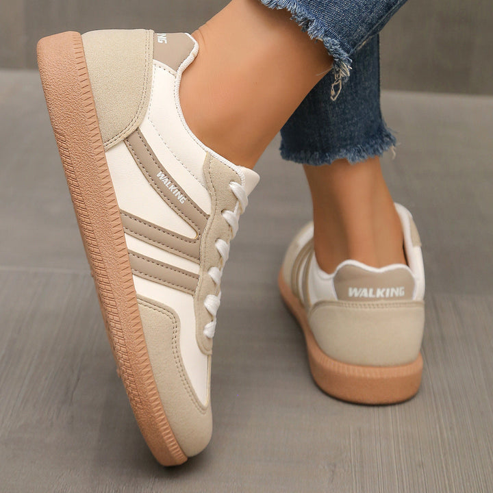 Ida – Retroinspirerade sneakers med snörning