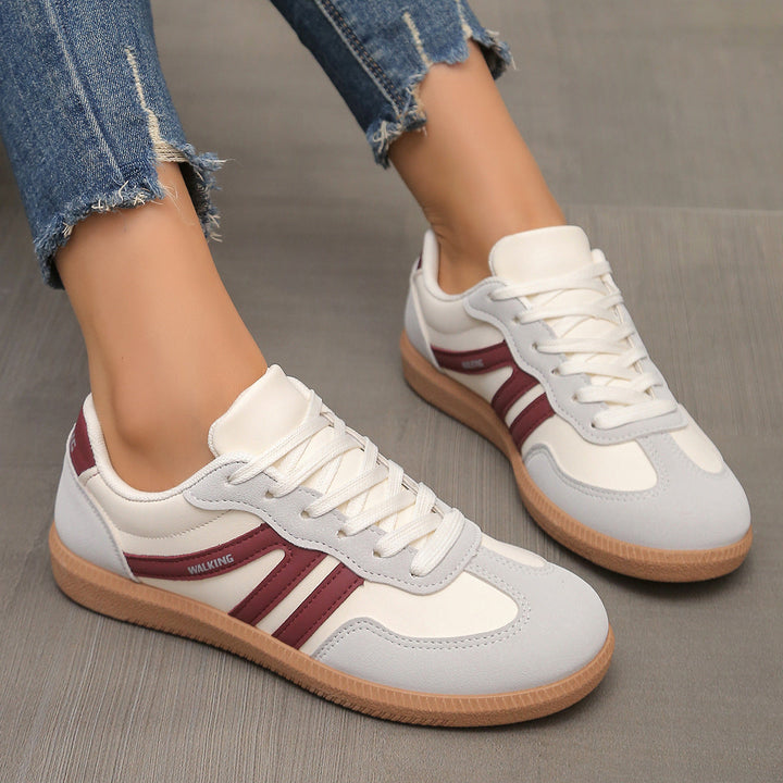 Ida – Retroinspirerade sneakers med snörning