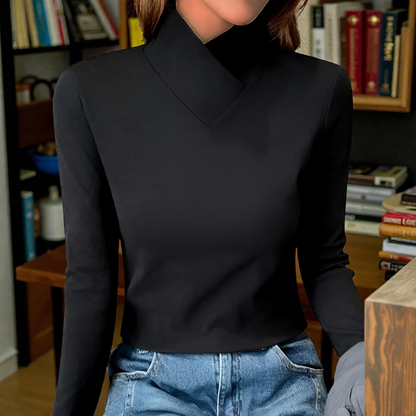Stina – Elegant tröja med hög krage