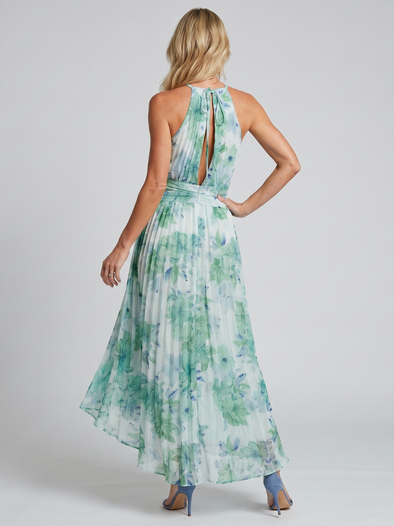 Petra – Plisserad halter midi-klänning med mjukt blommönster
