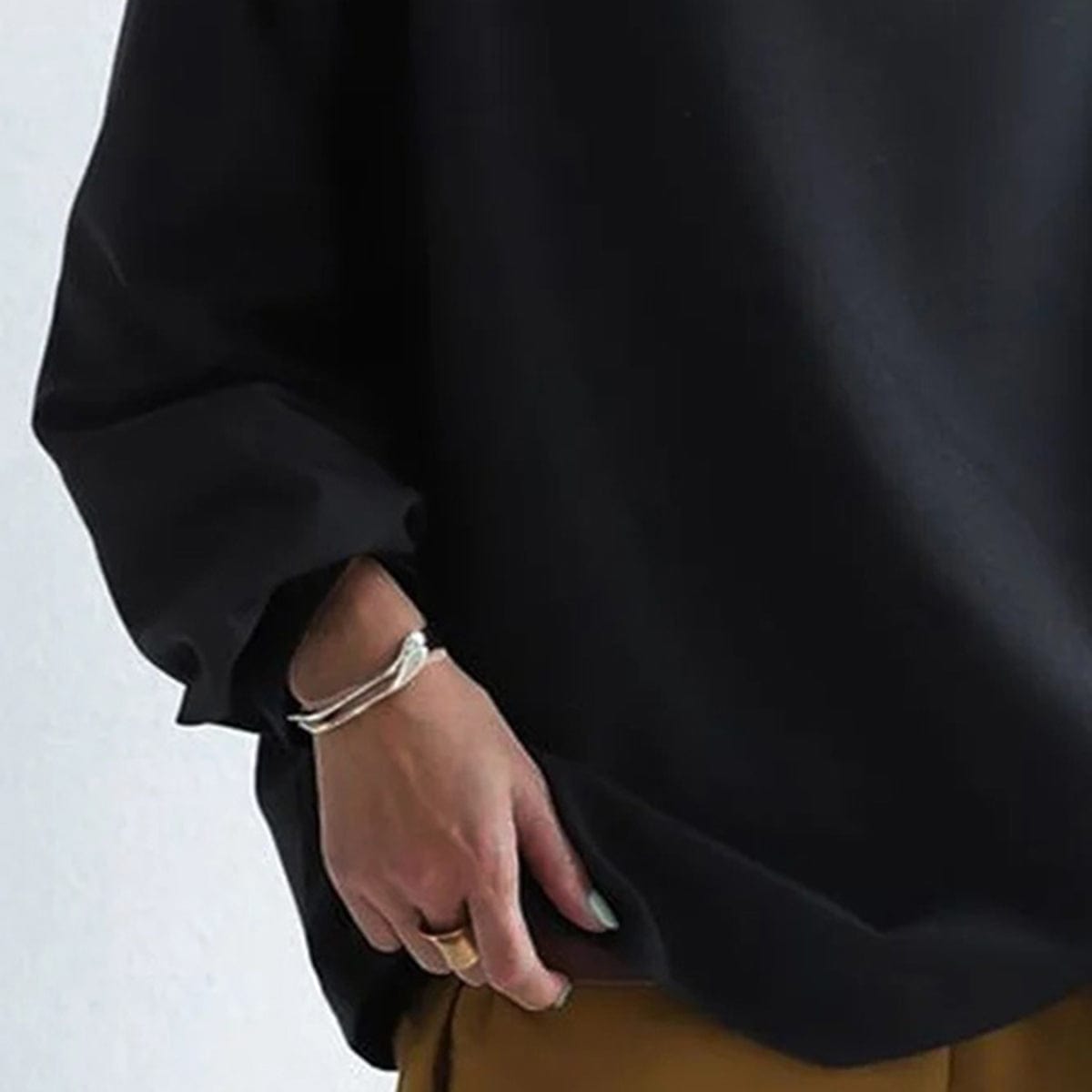 Lisa – Ledig tröja med hög krage