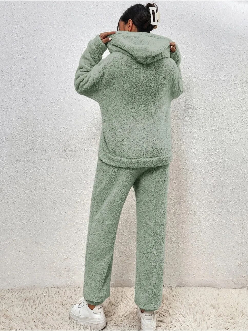 Elida – Mjukt teddy-set med huvtröja och byxor