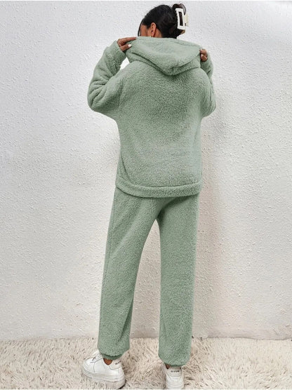 Elida – Mjukt teddy-set med huvtröja och byxor