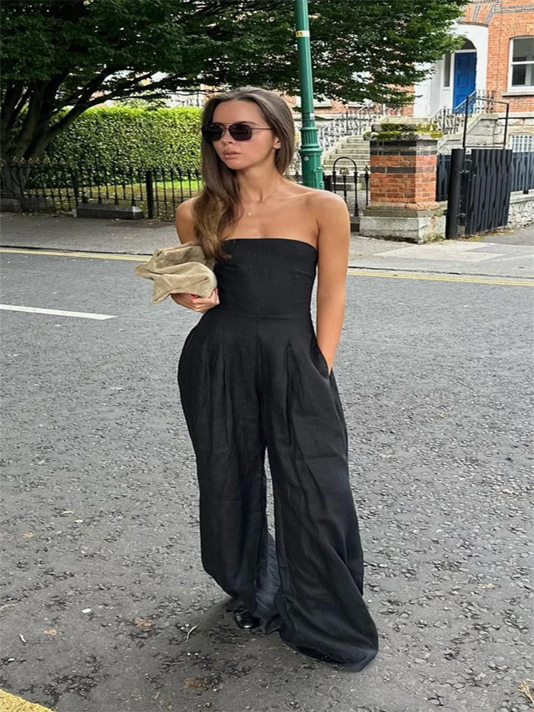 Elisabet – Axelbandsfri jumpsuit med vida ben
