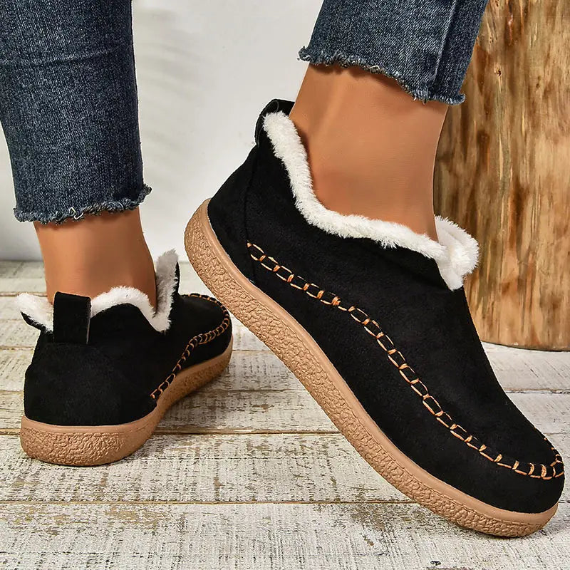 Emma – Vadderade slip-on-skor med plyschinredning