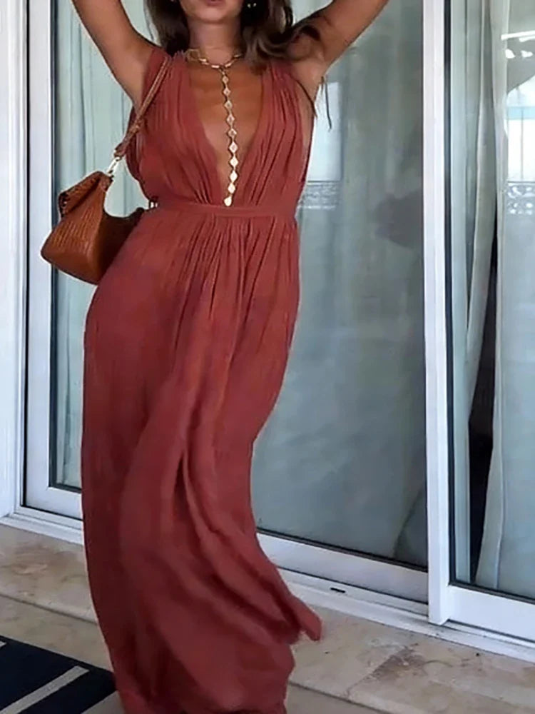 Bengta – Djupt urringad jumpsuit med vid ben