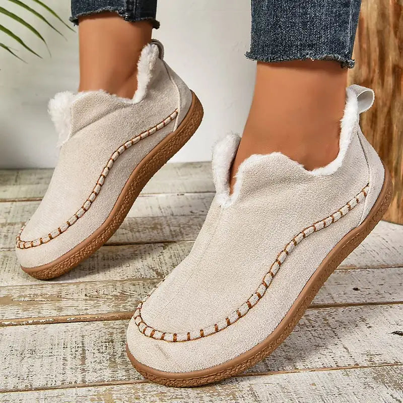Emma – Vadderade slip-on-skor med plyschinredning