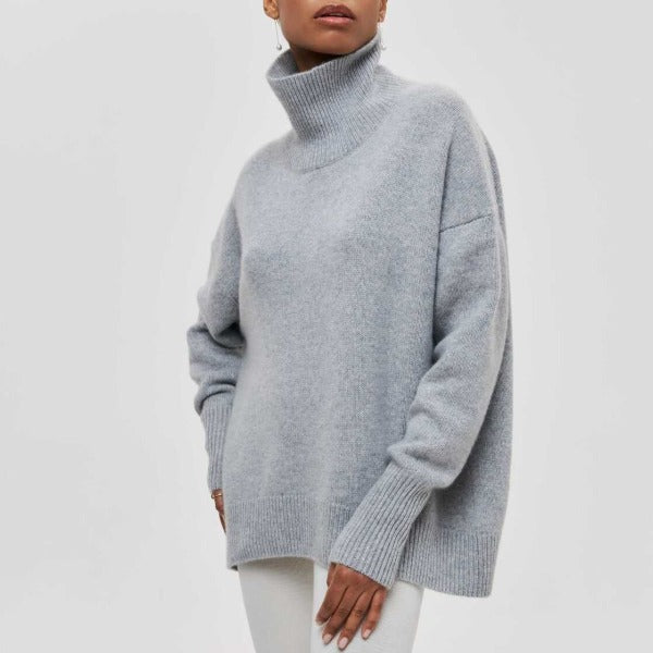 Paulina – Oversized polotröja i mjukt stickad finish