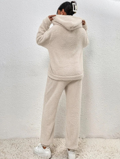 Elida – Mjukt teddy-set med huvtröja och byxor