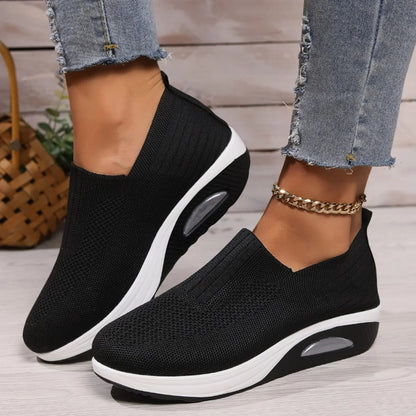 Nelly – Lätta slip-on-sneakers med luftdämpning