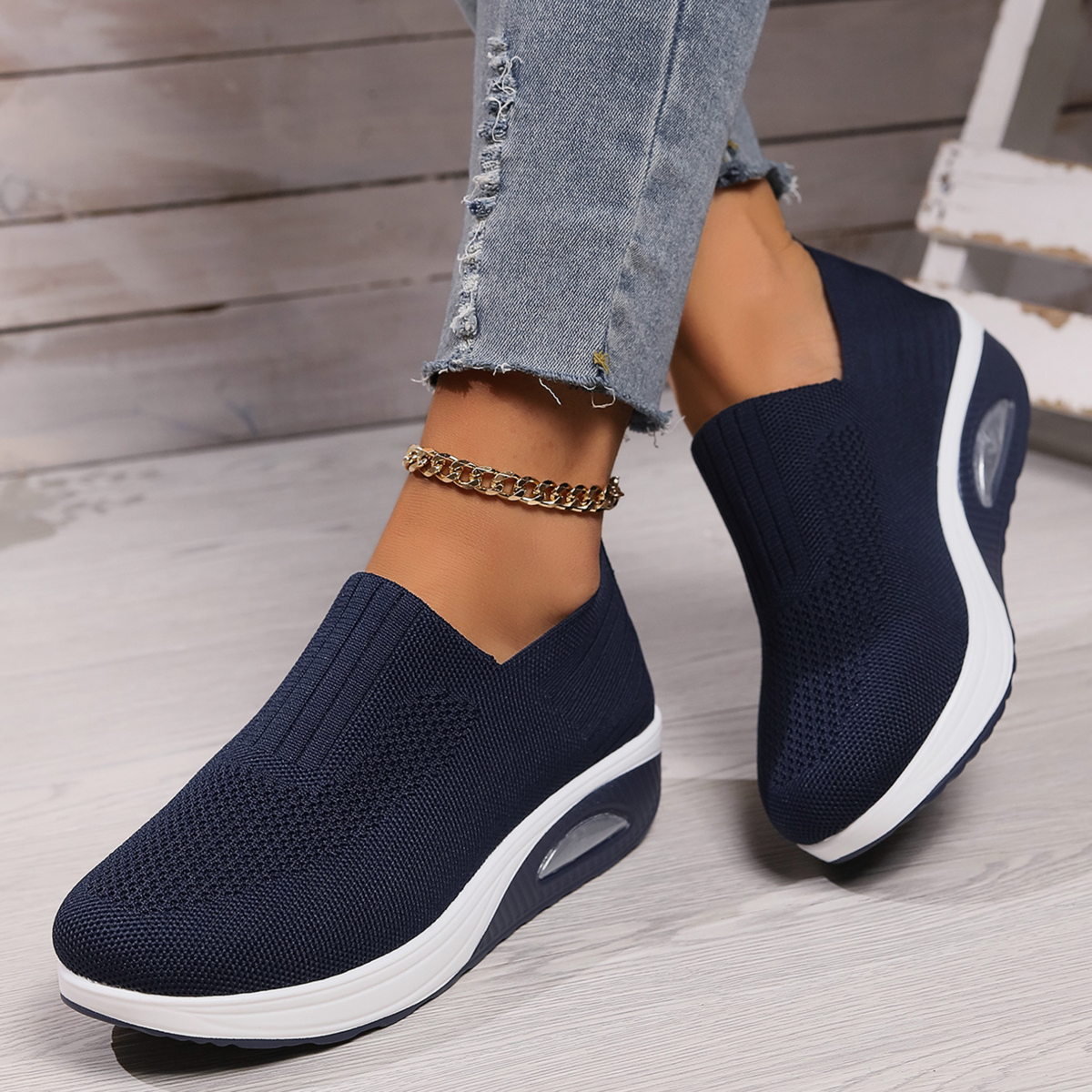 Nelly – Lätta slip-on-sneakers med luftdämpning
