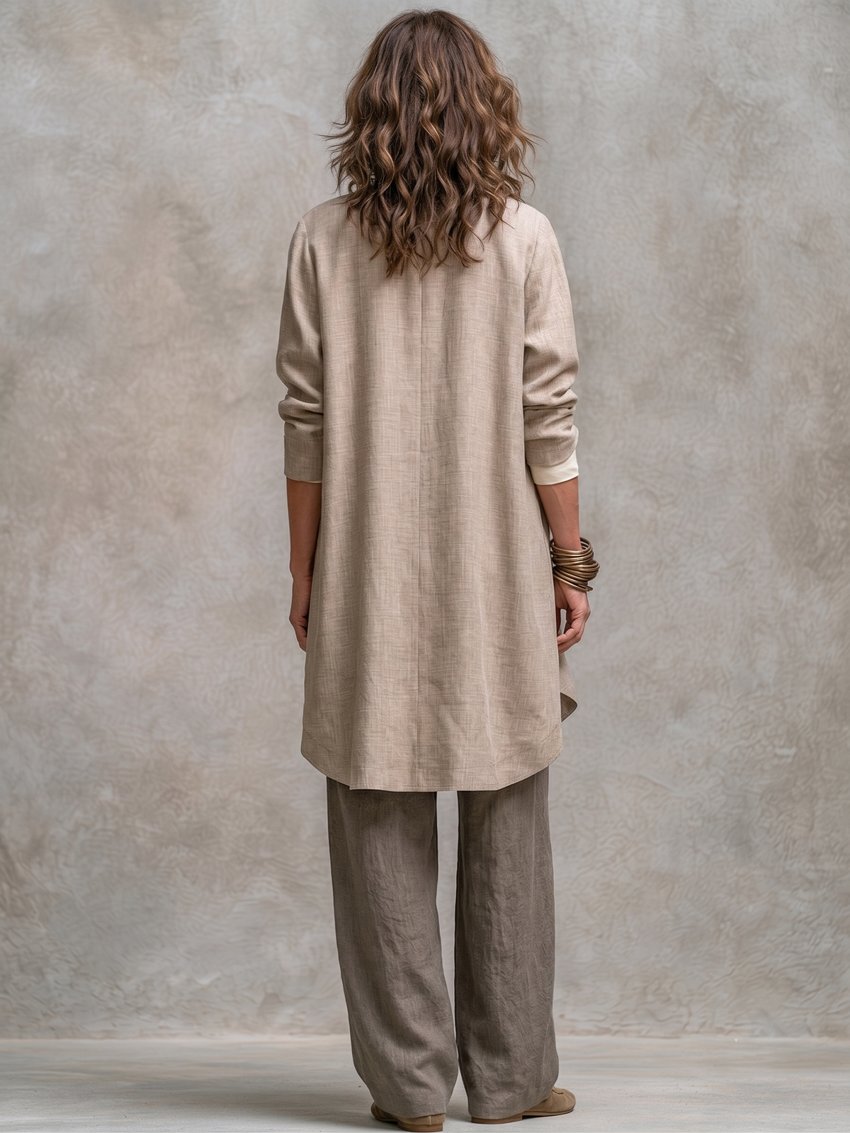 Nora – Elegant tredelsset med vid passform