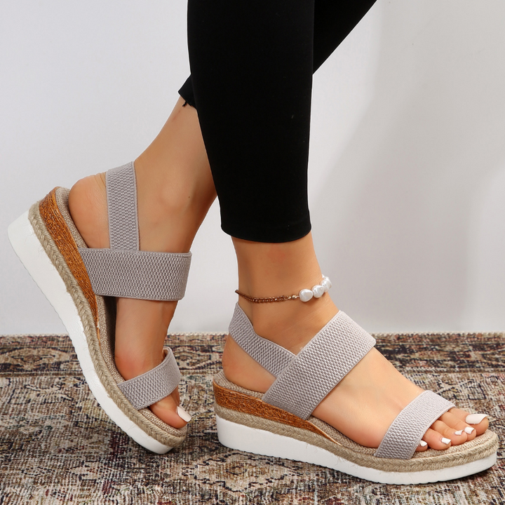 Karolina – Ortopediska sandaler