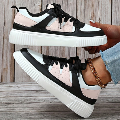 Lotta – Lättviktig sneaker med colorblock-design