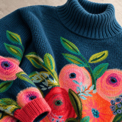 Nanny – Stickad polotröja med blomstermönster