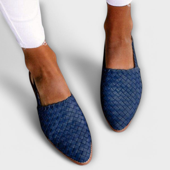 Inga – Vävd slingback-loafer i läder