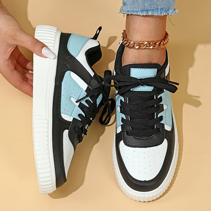 Lotta – Lättviktig sneaker med colorblock-design