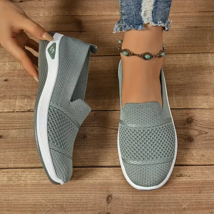 Alma – Lätt slip-on-sneaker med stötdämpning