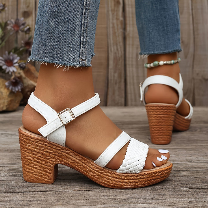 Marianne – Flätade sandaler