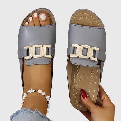 Bodil – Sköna sandaler med spänne
