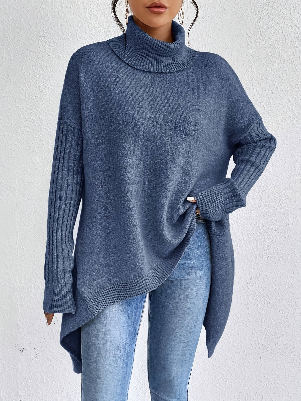 Nina – Oversize polotröja med asymmetrisk kant