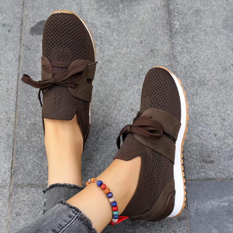 Nikolina – Lätta sneakers med snörning