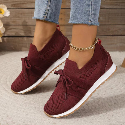 Nikolina – Lätta sneakers med snörning