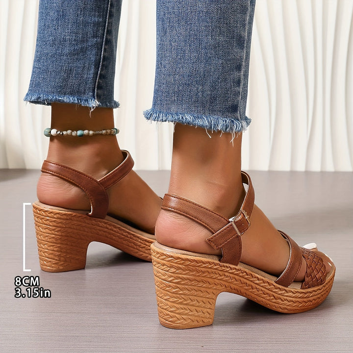 Marianne – Flätade sandaler