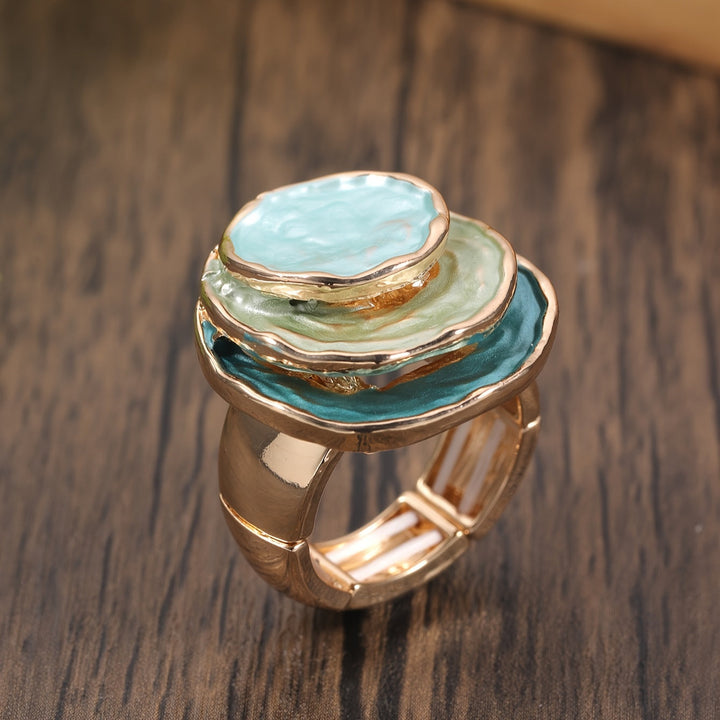 Beata – Elegant boho trippellagers ring