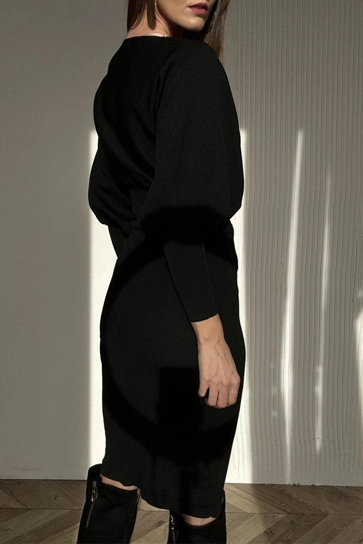 Diana – Elegant klänning med ballongärmar