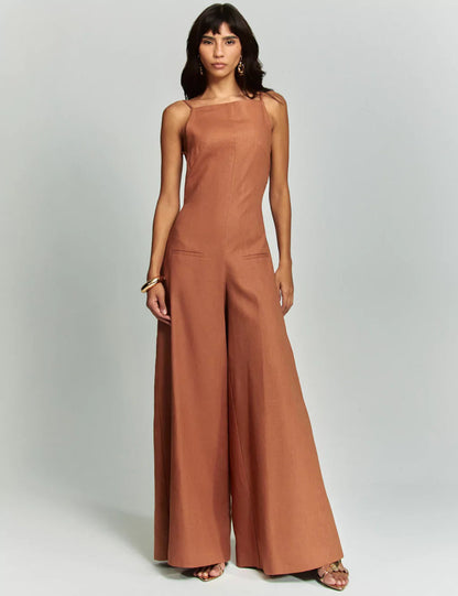Yvonne – Elegant jumpsuit med vida ben