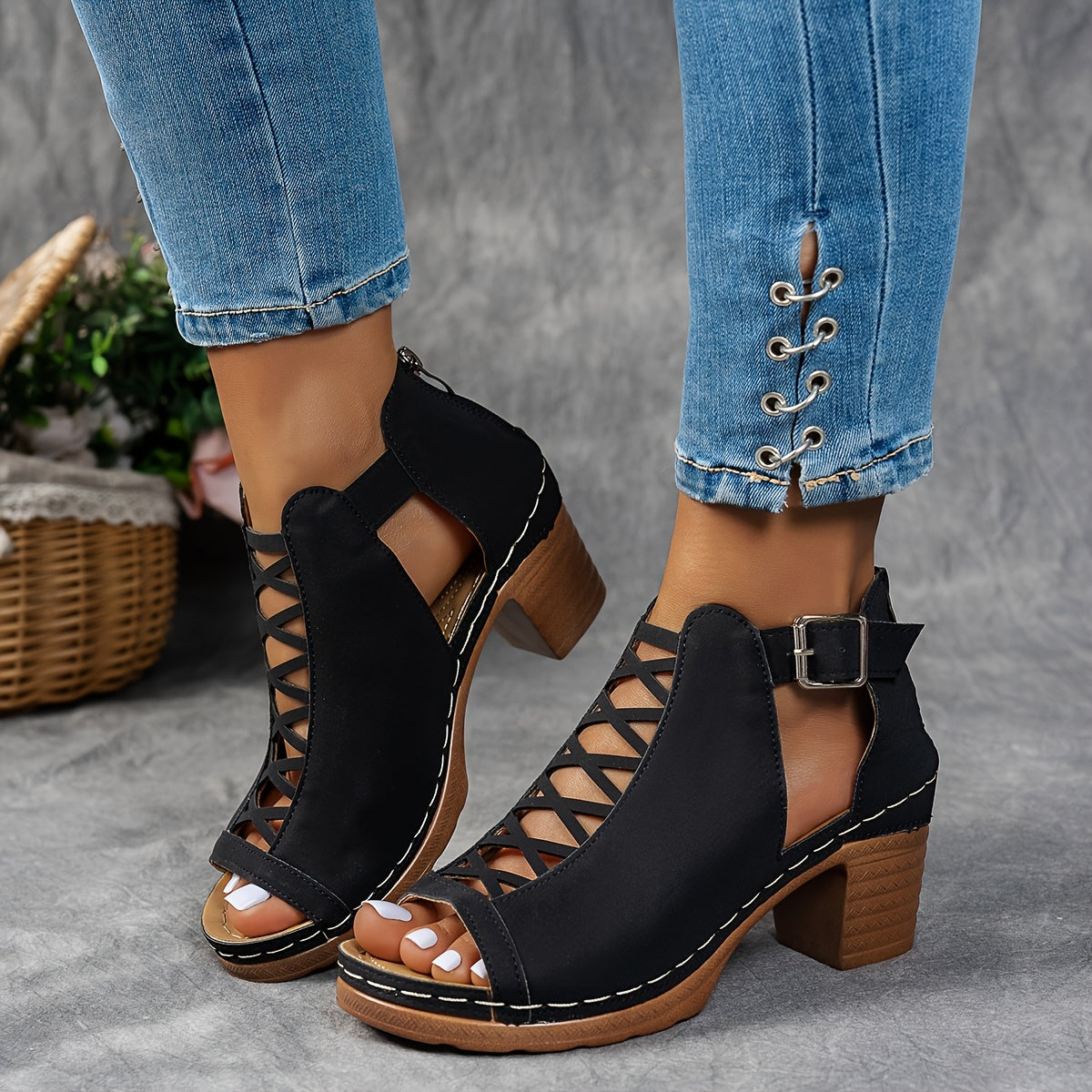 Britta – Sandaler med lattice-klack