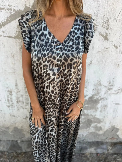 Linn – Ledig midiklänning med leopardmönster