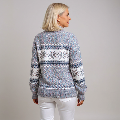 Elva – Stickad tröja med nordiskt snöflingmönster