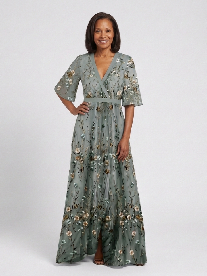 Sonja – Broderad maxiklänning med blomster