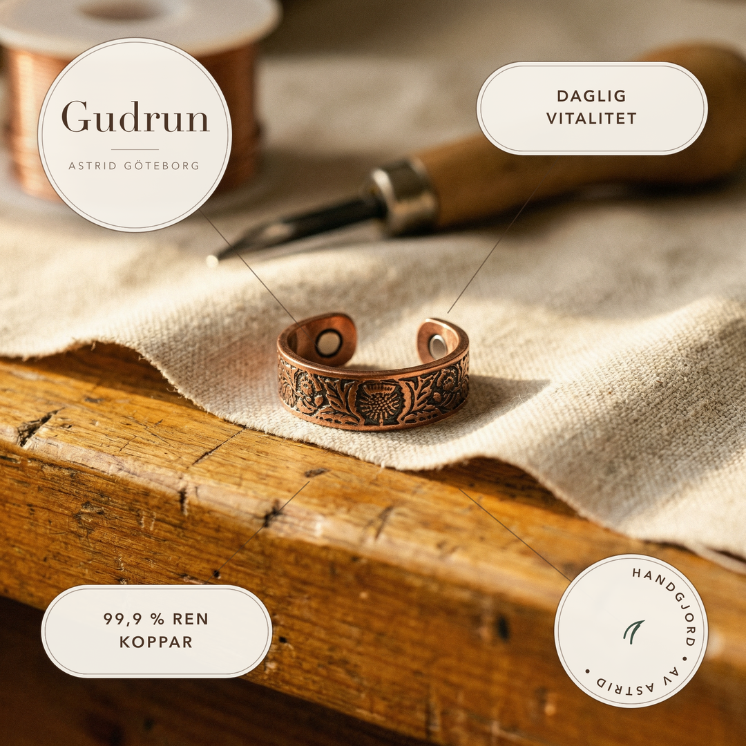 Gudrun – Handgraverad ring i koppar – handgjord av Astrid Göteborg