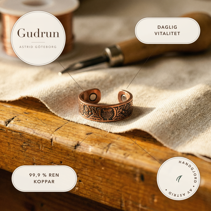 Gudrun – Handgraverad ring i koppar – handgjord av Astrid Göteborg