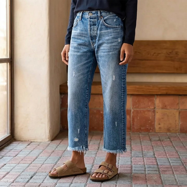 Elna – Rakskurna jeans med fransad kant