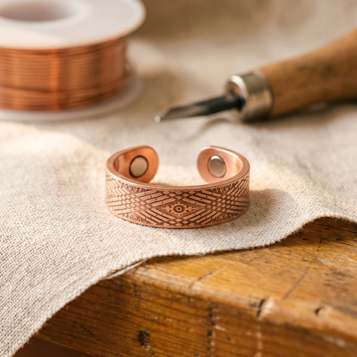 Anneli – Handgraverad ring i rent koppar