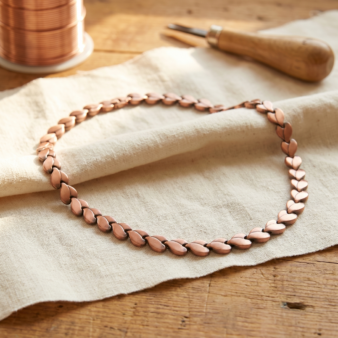 Barbro – Handgjort halsband i flätad kedja