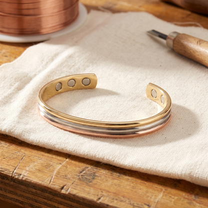 Disa – Magnetarmband i tre metalltoner