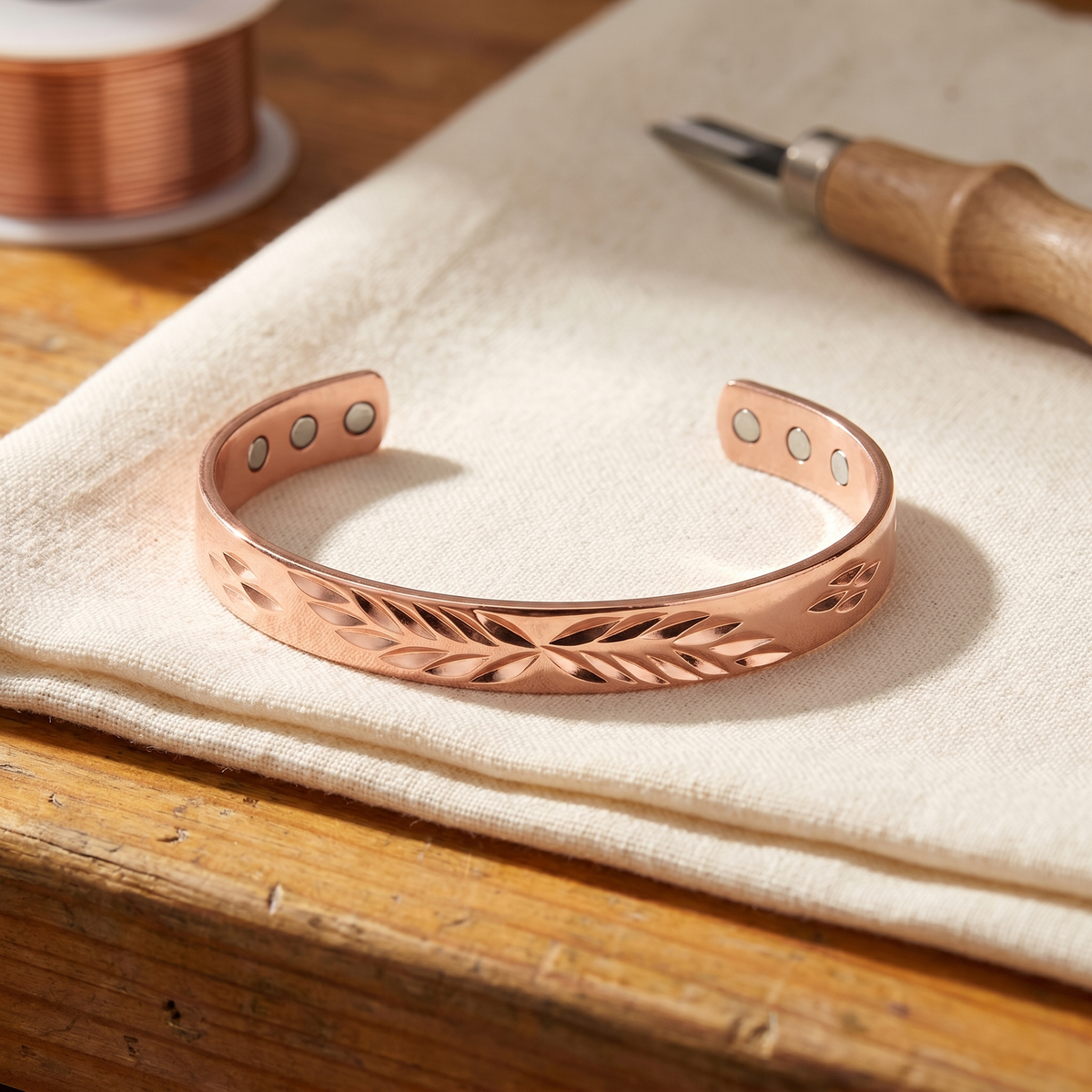 Vendela – Armband med lövmönster
